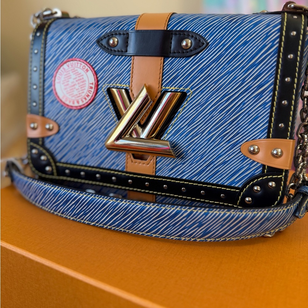 Louis Vuitton Epi Complice Trunks and Bags Twist Shoulder Bag MM Denim Light EUC - Picture 4 of 15